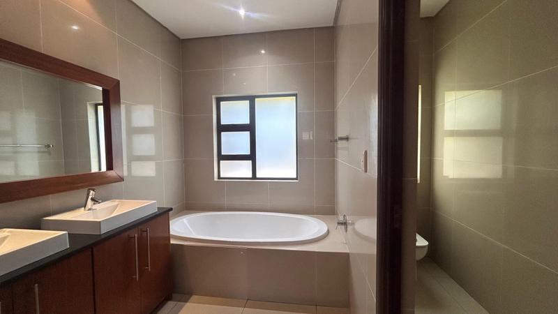 To Let 4 Bedroom Property for Rent in Bedfordview Gauteng