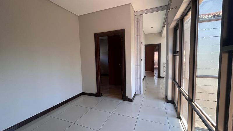 To Let 4 Bedroom Property for Rent in Bedfordview Gauteng