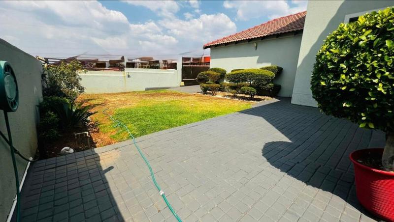 4 Bedroom Property for Sale in Atteridgeville Gauteng