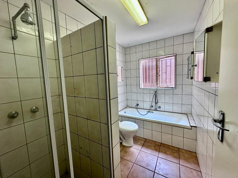 2 Bedroom Property for Sale in Doornpoort Gauteng