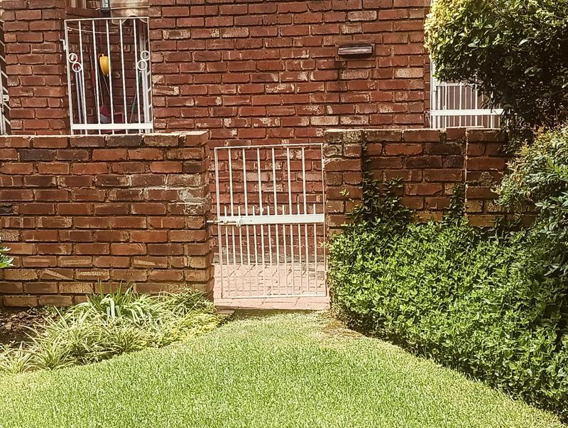 2 Bedroom Property for Sale in Freeway Park Gauteng