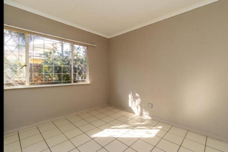 To Let 1 Bedroom Property for Rent in Bonaero Park Gauteng