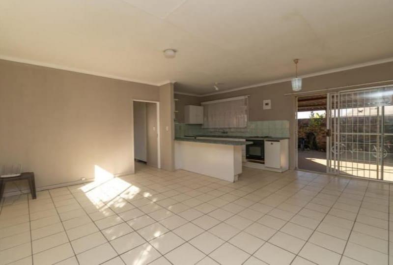 To Let 1 Bedroom Property for Rent in Bonaero Park Gauteng