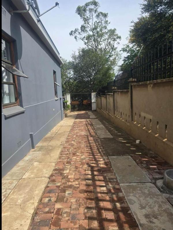 To Let 2 Bedroom Property for Rent in Kensington Gauteng