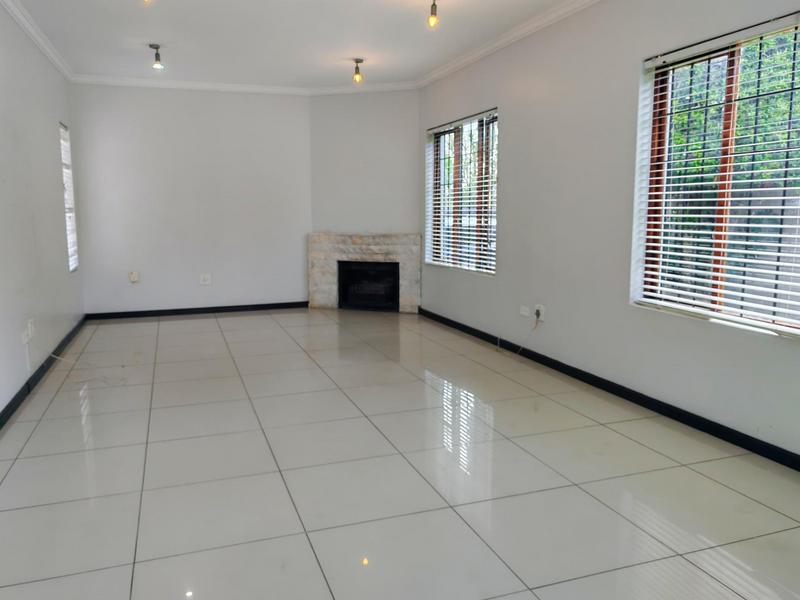 To Let 4 Bedroom Property for Rent in Craigavon Gauteng