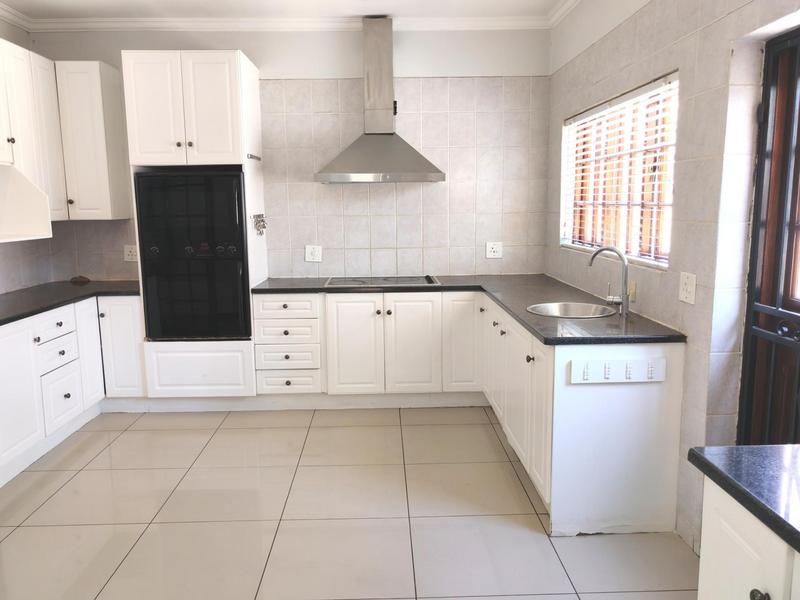 To Let 4 Bedroom Property for Rent in Craigavon Gauteng