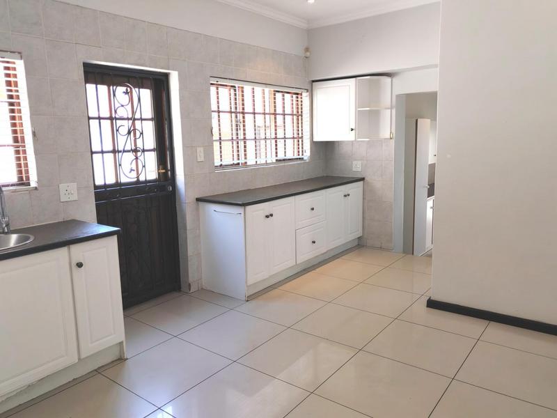 To Let 4 Bedroom Property for Rent in Craigavon Gauteng