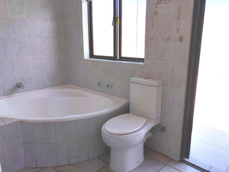 To Let 4 Bedroom Property for Rent in Craigavon Gauteng