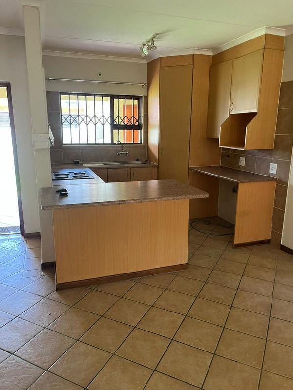 To Let 2 Bedroom Property for Rent in Woodmead Gauteng