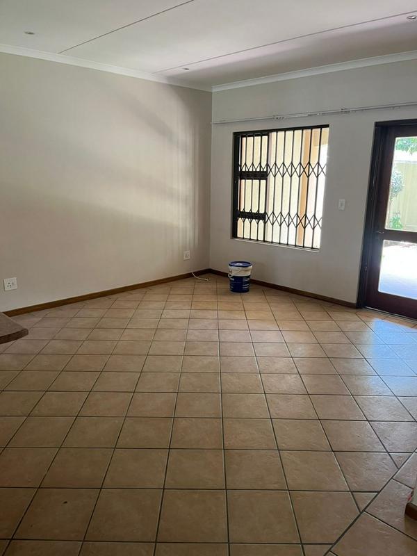 To Let 2 Bedroom Property for Rent in Woodmead Gauteng