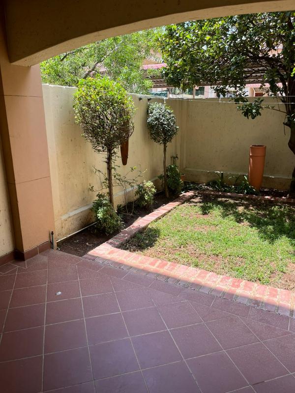 To Let 2 Bedroom Property for Rent in Woodmead Gauteng