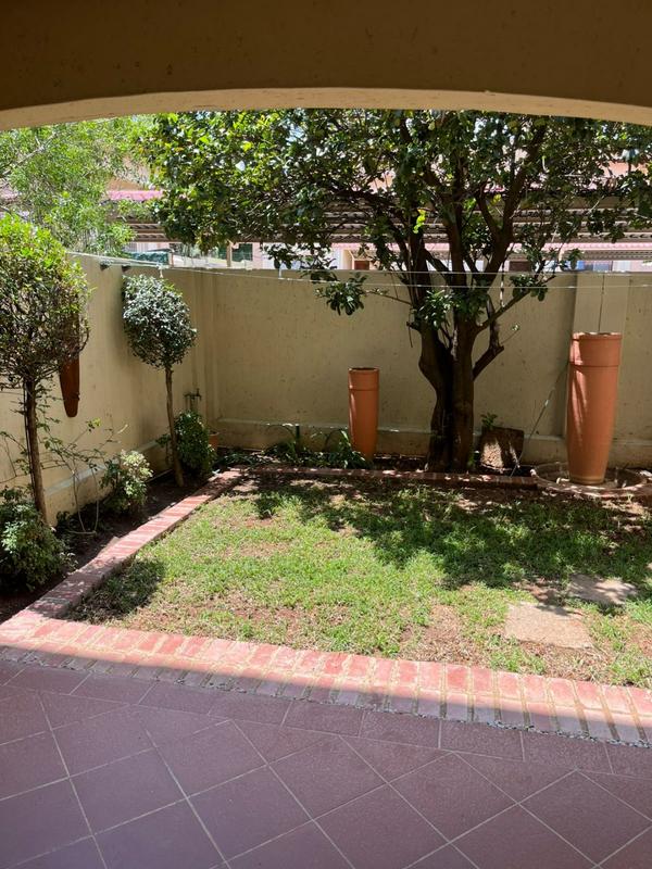 To Let 2 Bedroom Property for Rent in Woodmead Gauteng