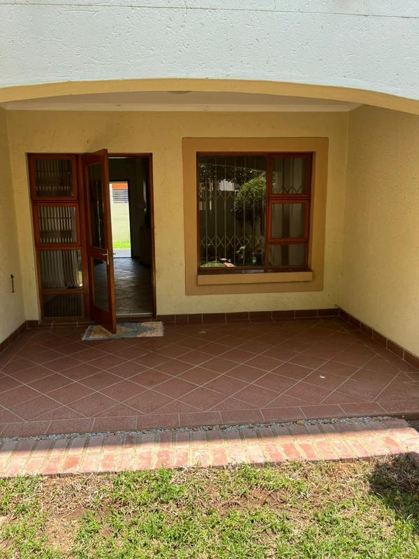 To Let 2 Bedroom Property for Rent in Woodmead Gauteng