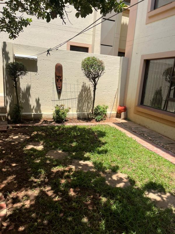 To Let 2 Bedroom Property for Rent in Woodmead Gauteng