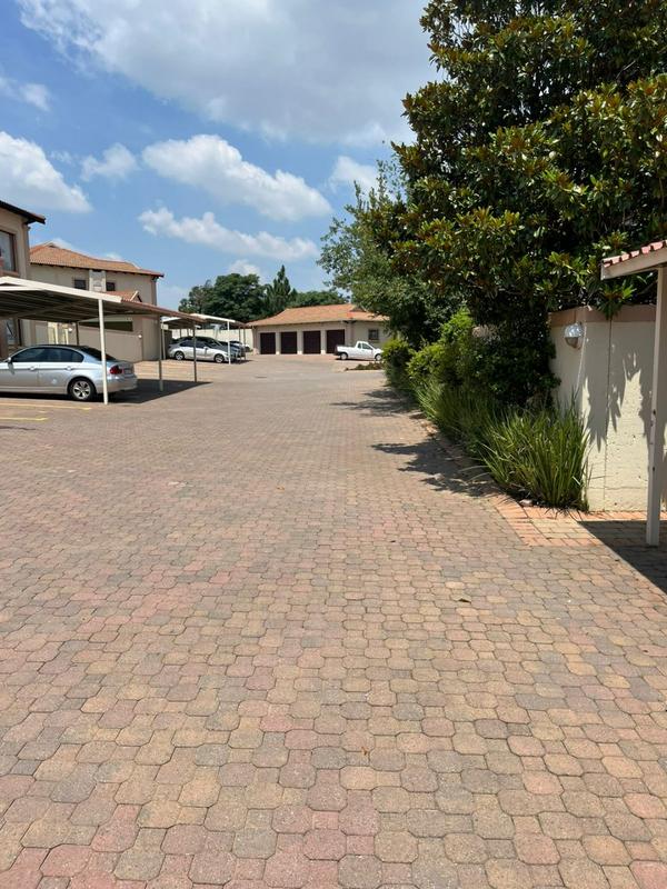 To Let 2 Bedroom Property for Rent in Woodmead Gauteng