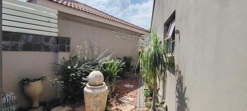 3 Bedroom Property for Sale in Vanderbijlpark SE 8 Gauteng