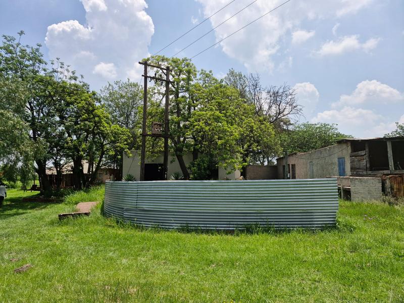 5 Bedroom Property for Sale in Mnandi Gauteng