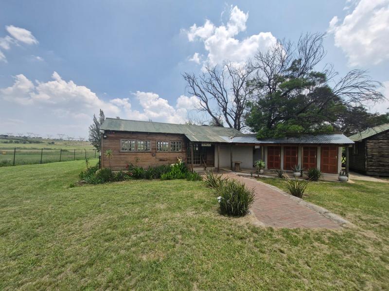 5 Bedroom Property for Sale in Mnandi Gauteng