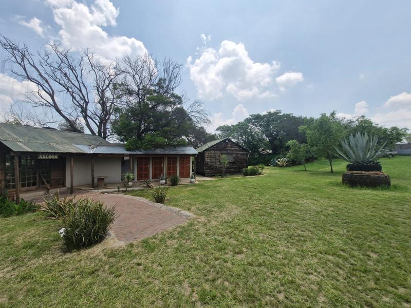 5 Bedroom Property for Sale in Mnandi Gauteng