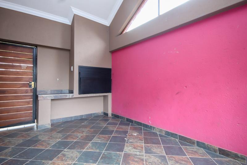 3 Bedroom Property for Sale in Thatchfield Gauteng