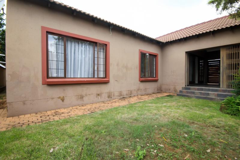 3 Bedroom Property for Sale in Thatchfield Gauteng