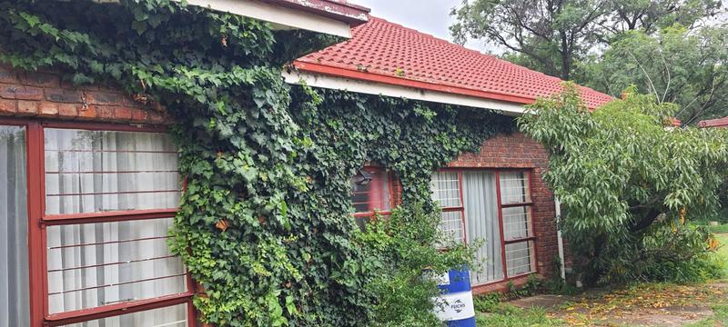 5 Bedroom Property for Sale in Rooiwal A H Gauteng