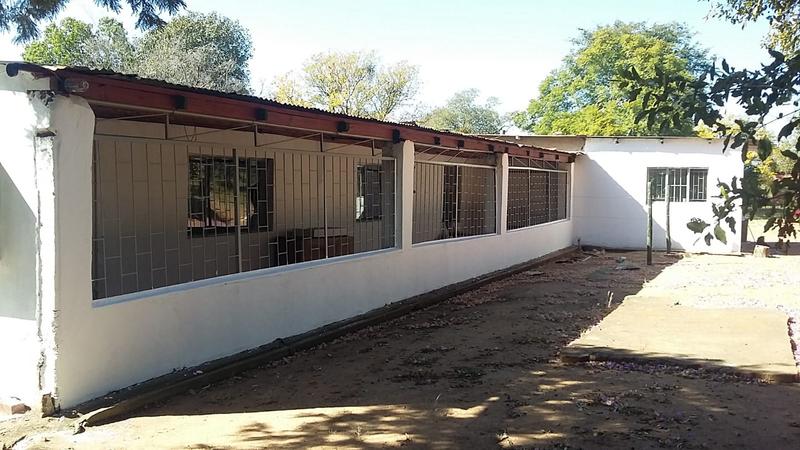 5 Bedroom Property for Sale in Rooiwal A H Gauteng