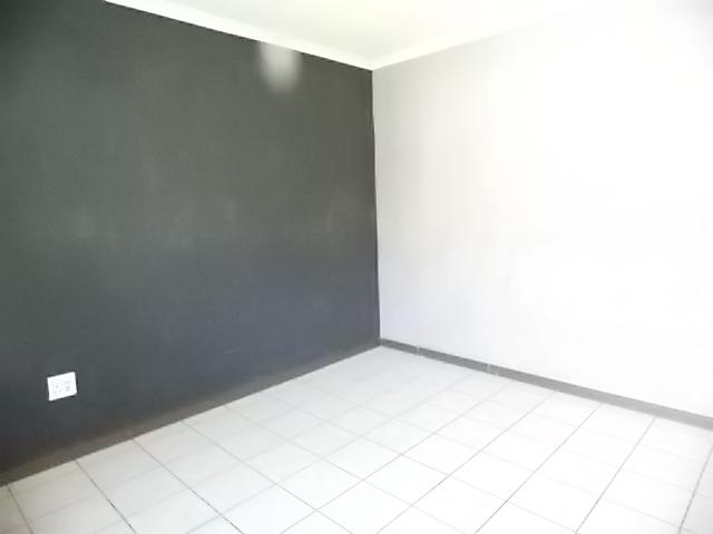 To Let 2 Bedroom Property for Rent in Comet Gauteng