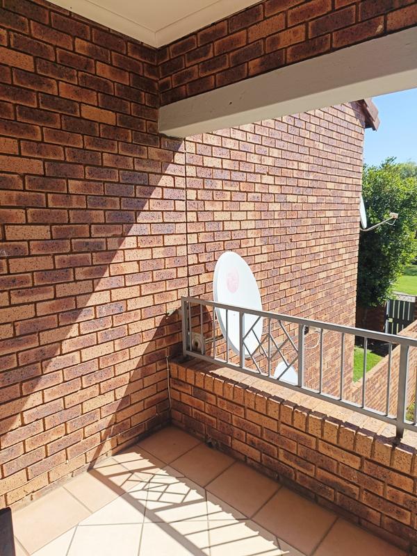 To Let 2 Bedroom Property for Rent in Mooikloof Ridge Gauteng