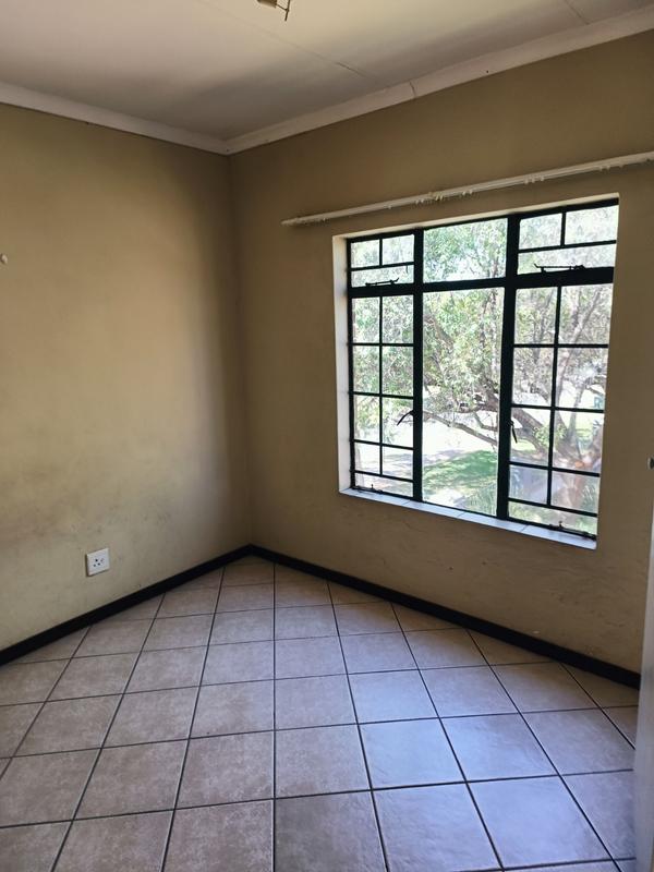 To Let 2 Bedroom Property for Rent in Mooikloof Ridge Gauteng