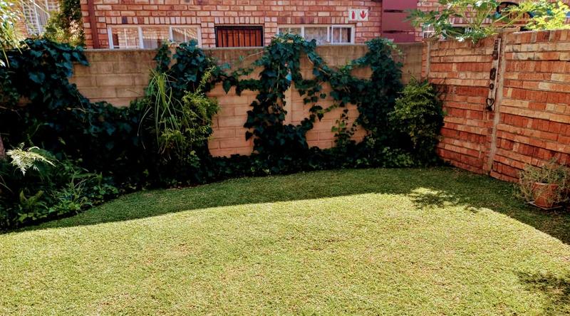 To Let 2 Bedroom Property for Rent in Annlin Gauteng