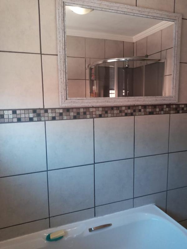 To Let 2 Bedroom Property for Rent in Annlin Gauteng