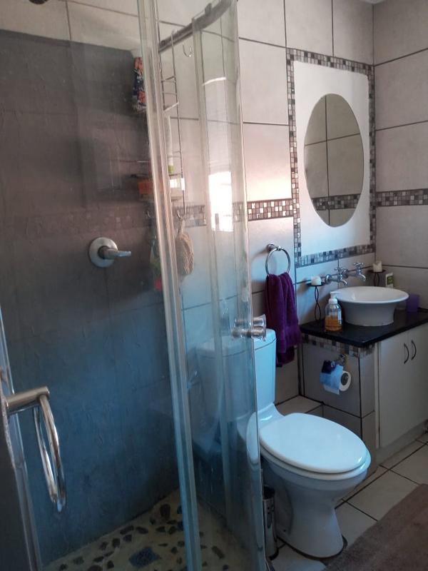 To Let 2 Bedroom Property for Rent in Annlin Gauteng