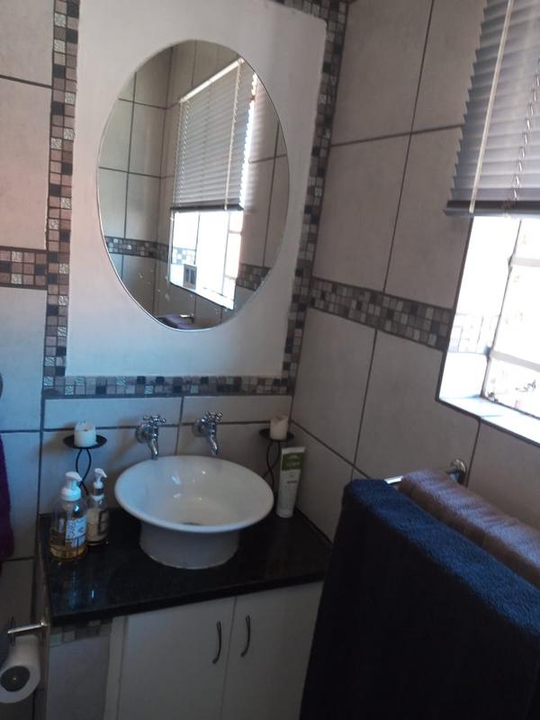 To Let 2 Bedroom Property for Rent in Annlin Gauteng