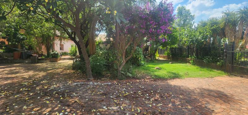 5 Bedroom Property for Sale in The Orchards Gauteng