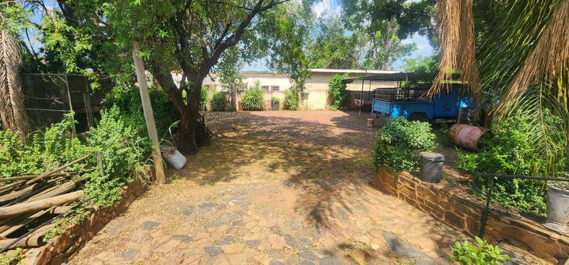 5 Bedroom Property for Sale in The Orchards Gauteng