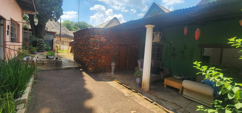 5 Bedroom Property for Sale in The Orchards Gauteng