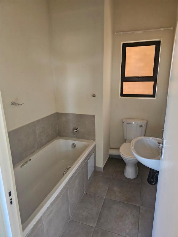 To Let 2 Bedroom Property for Rent in Groblerpark Gauteng