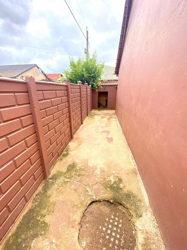 4 Bedroom Property for Sale in Ennerdale Gauteng