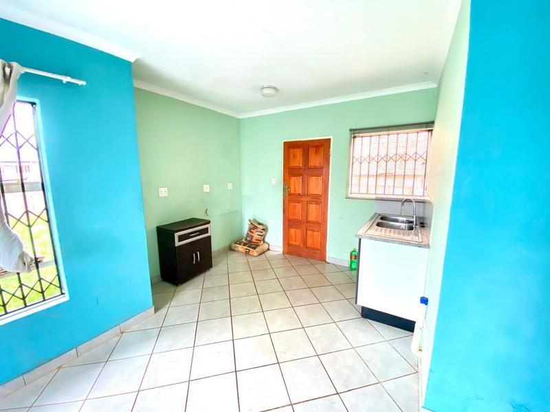 2 Bedroom Property for Sale in Lehae Gauteng