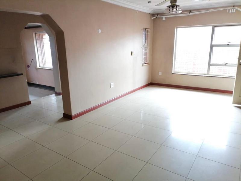 4 Bedroom Property for Sale in Lenasia Gauteng