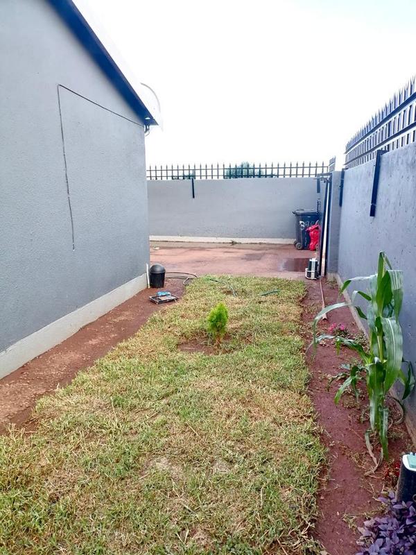 3 Bedroom Property for Sale in Protea Glen Gauteng