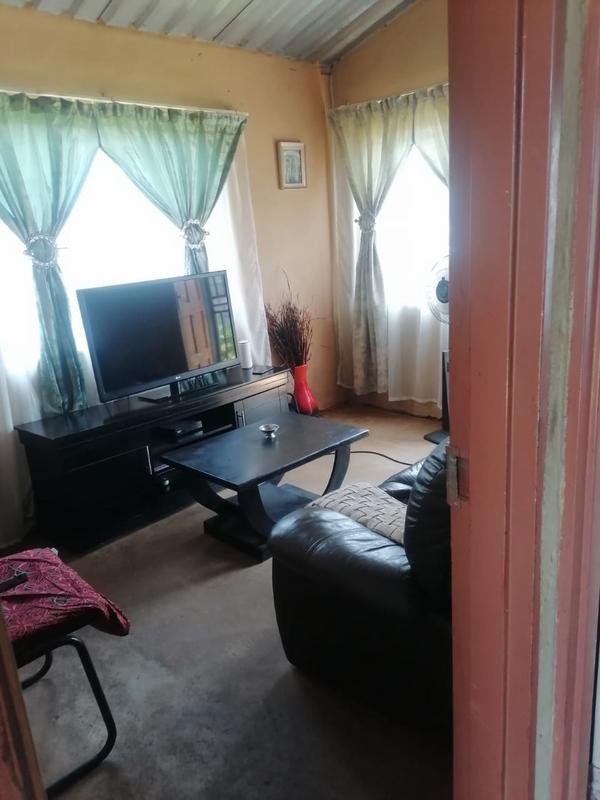 2 Bedroom Property for Sale in Zonkezizwe Gauteng