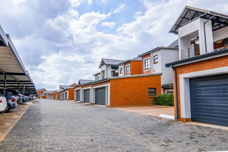 2 Bedroom Property for Sale in Golden Fields Estate Gauteng