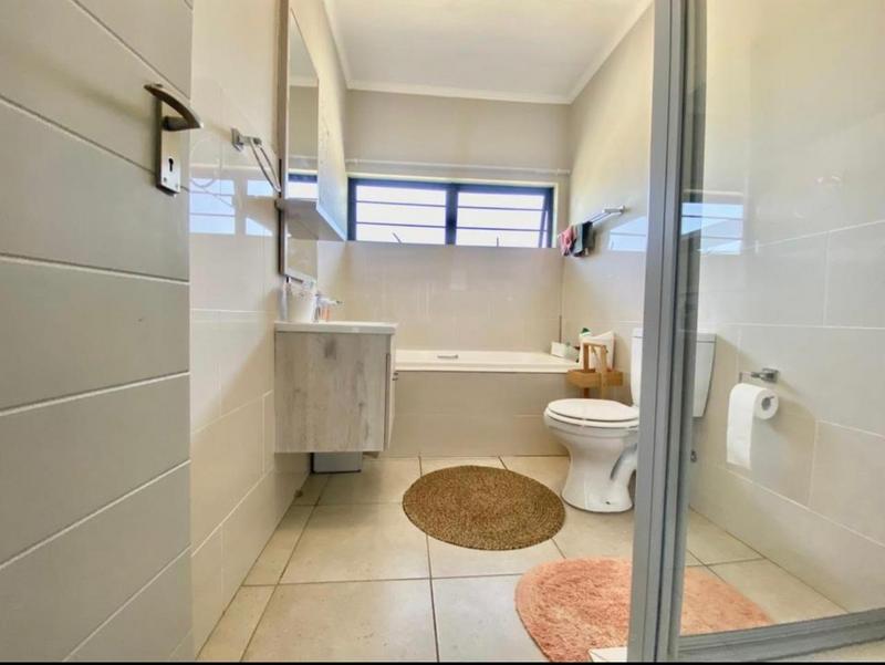 3 Bedroom Property for Sale in Amberfield Gauteng