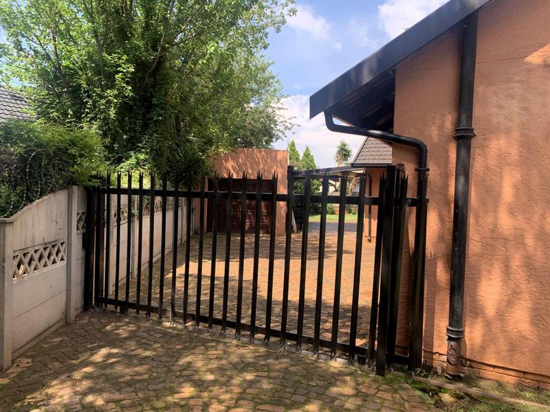 4 Bedroom Property for Sale in Ravensklip Gauteng