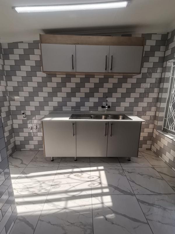 To Let 4 Bedroom Property for Rent in Actonville Gauteng