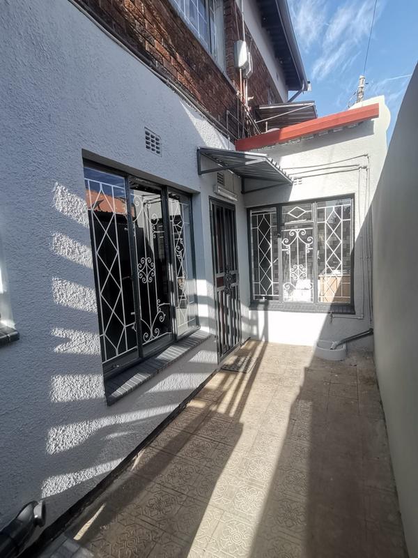 To Let 4 Bedroom Property for Rent in Actonville Gauteng