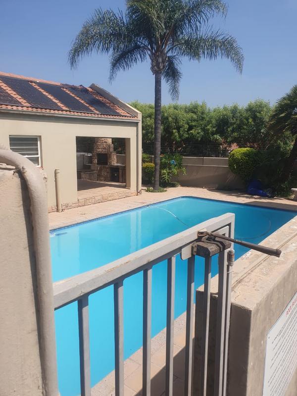 2 Bedroom Property for Sale in Bedford Gardens Gauteng