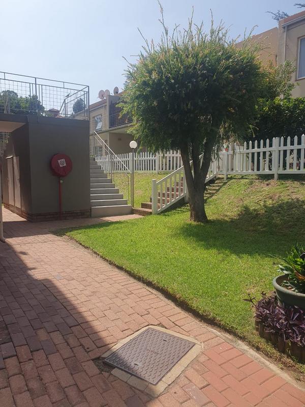 2 Bedroom Property for Sale in Bedford Gardens Gauteng